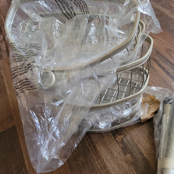 Shower shelving unit - Picture 1 of 3